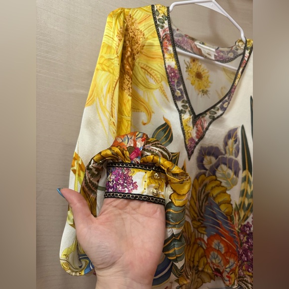 Camilla 100% Silk Floral V-Neck Blouse | Beaded | XXS Luxury Cropped Big Sleeve - Picture 2 of 9